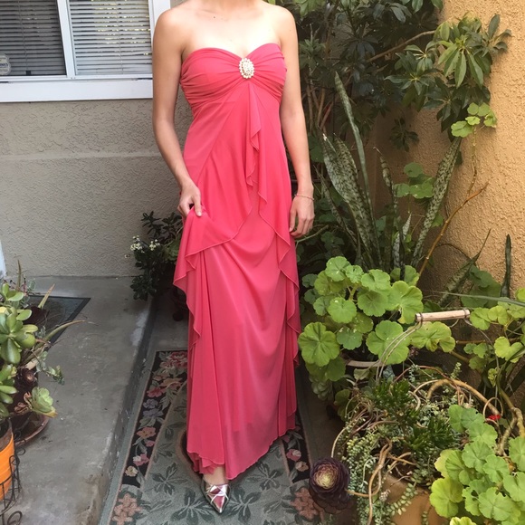 Dresses & Skirts - Strawberry pink maxi dress